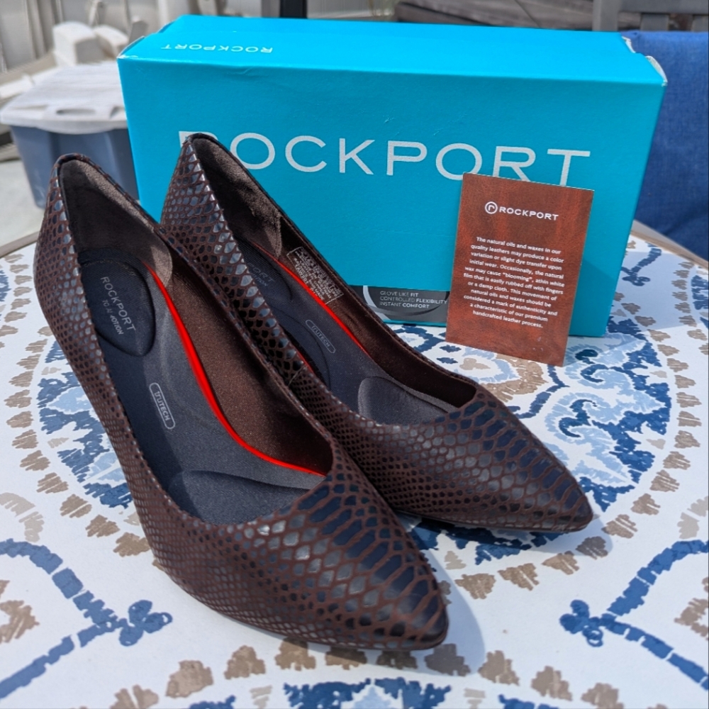 Rockport Textured Brown Leather Heels